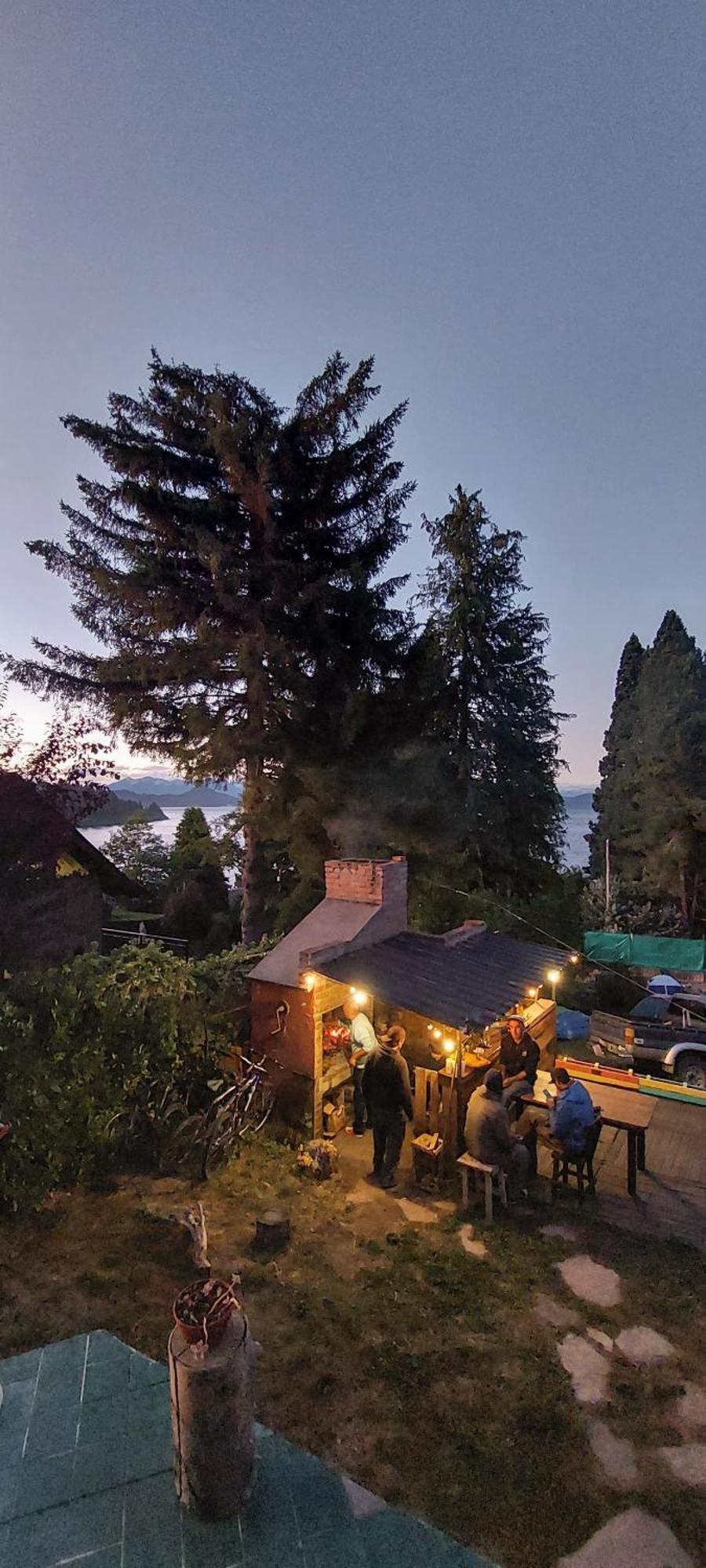 La Casona Hostel San Carlos de Bariloche Exterior photo